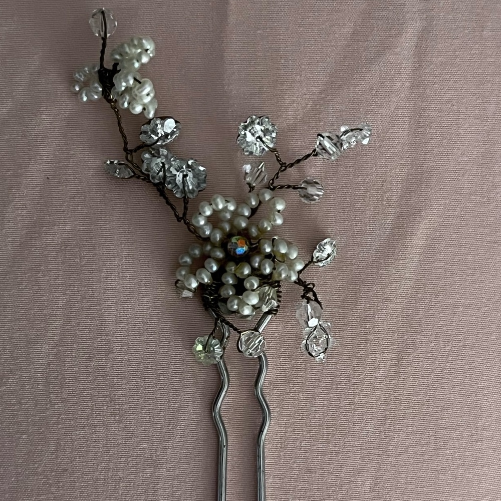 Vintage Bridal Crystal and Pearl Floral Hair Pin